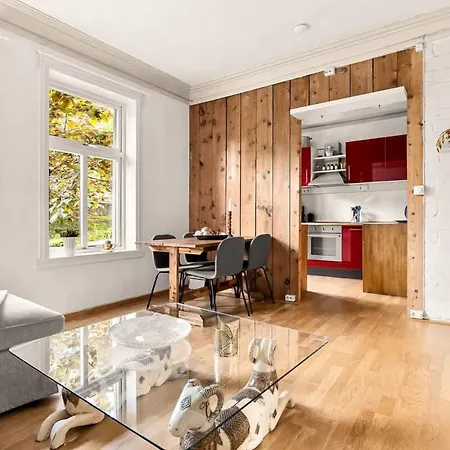 Dinbnb I Characteristic Townhouse With Bathtub Apartment *
