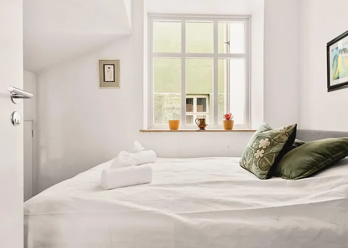 Dinbnb I Characteristic Townhouse With Bathtub