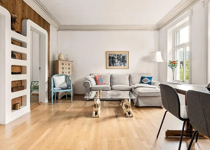 Apartment Dinbnb I Characteristic Townhouse With Bathtub Bergen