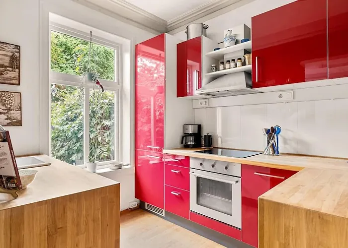 Апартаменты Dinbnb I Characteristic Townhouse With Bathtub