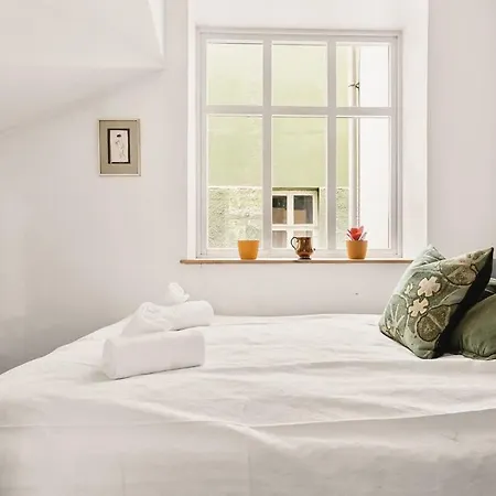 Dinbnb I Characteristic Townhouse With Bathtub